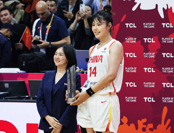 开云体育官方入口-中国女篮vs比利时前瞻：李月汝领衔三塔PK梅斯曼 谨防吞首败