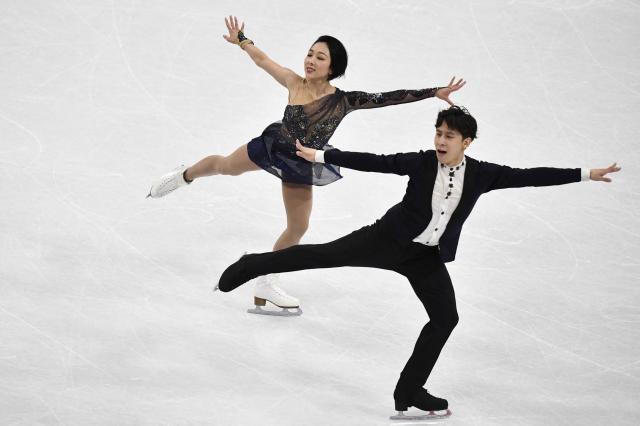 kaiyun开云体育官方入口-大奖赛中国双人滑摸底新对手 女单多站竞争激烈